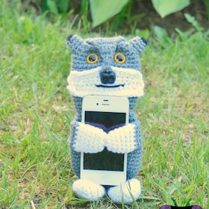 Wolf Pencil Holder Pouch crochet pattern listing photo by BlackstoneDesigns