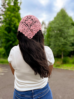 Petal Lace Bandana crochet design by Leonela Cevallos