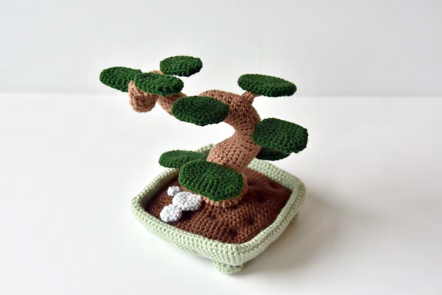 Finished crochet bonsai tree