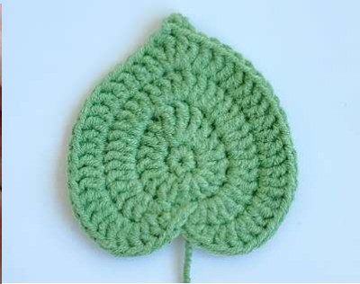 Crochet sunflower leaf with wire incorporated around its edge