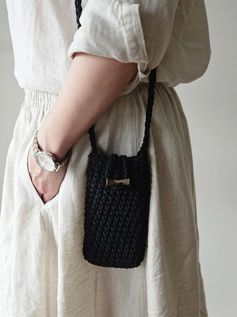 Easy Phone Bag by Studio Cozy Goose