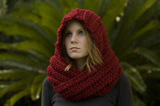 Hooded Scarf, Scoodie crochet design by Melissa Grice / Well-Ravelled